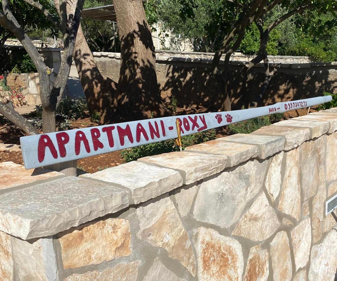 Apartmani Roxy Lovište Εξωτερικό φωτογραφία